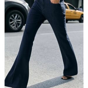 Arden B Low-Rise 90's Flared Leg Jeans Size 2